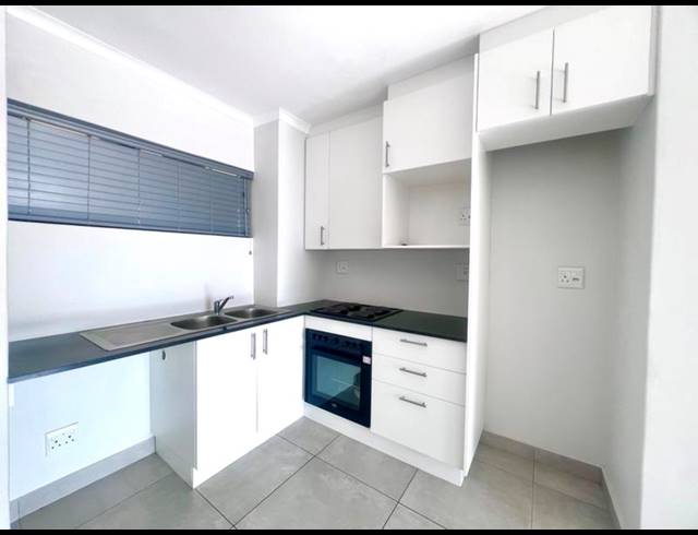 2 BEDROOM APARTMENT FOR SALE IN HAYFIELDS